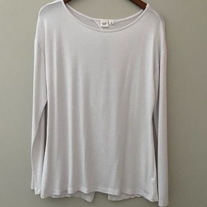 GAP long sleeve with open twist back